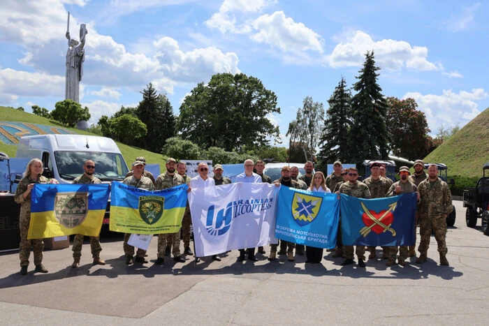 Ukrainian helicopters once again supported the front with equipment and vehicles worth 10 million UAH