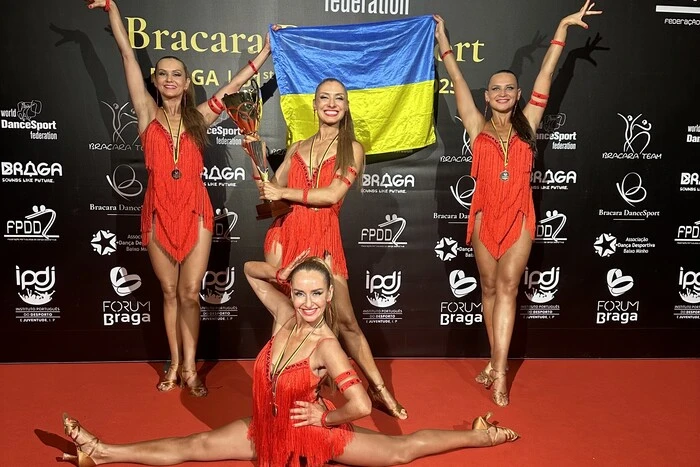 Коллектив из Украины занял первое место на чемпионате мира по хореографической латиноамериканской программе