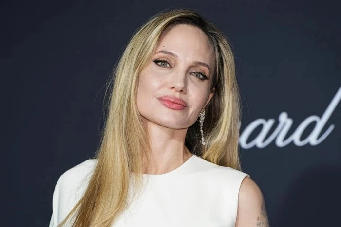 During her speech at Cannes, Angelina Jolie mentioned the Ukrainian writer