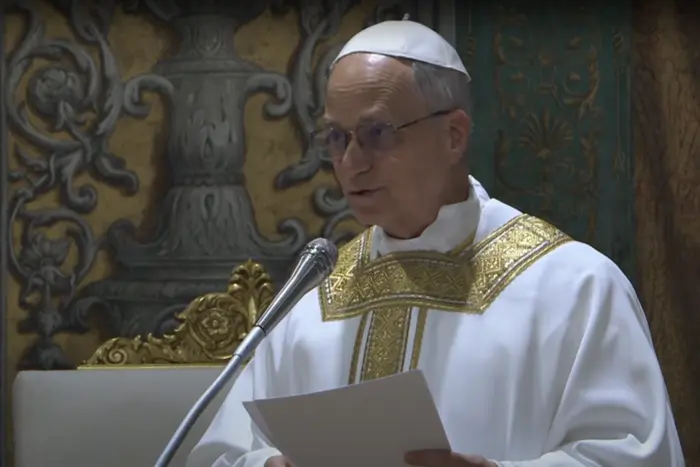 Leo XIV feierte die erste Messe in der Sixtinischen Kapelle
