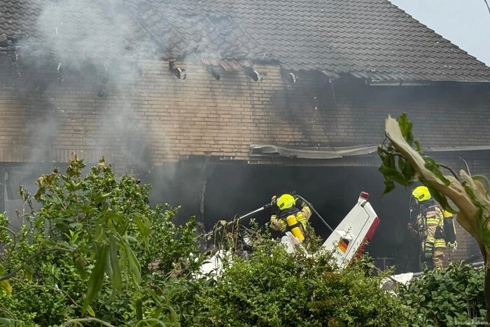 In Germany, a plane crashed into a residential building: there are fatalities