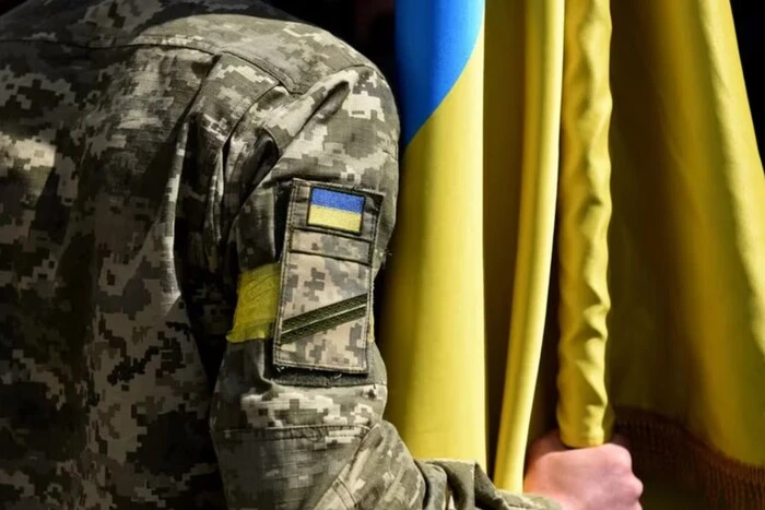 Лише п’ята частина військовослужбовців воює на передовій. Нардеп пропонує рішення