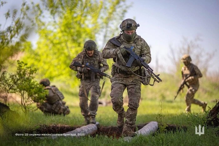 Карта боевых действий в Украине по состоянию на 15 мая 2025 года