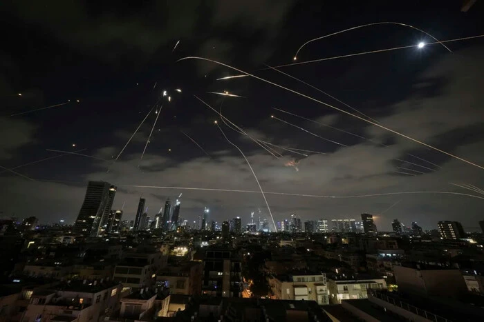 Iran hat erneut Raketen in Richtung Israel gestartet