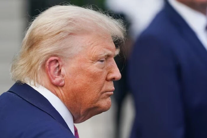Hasek: Trump hilft Putin, alle seine schrecklichen Verbrechen zu legalisieren