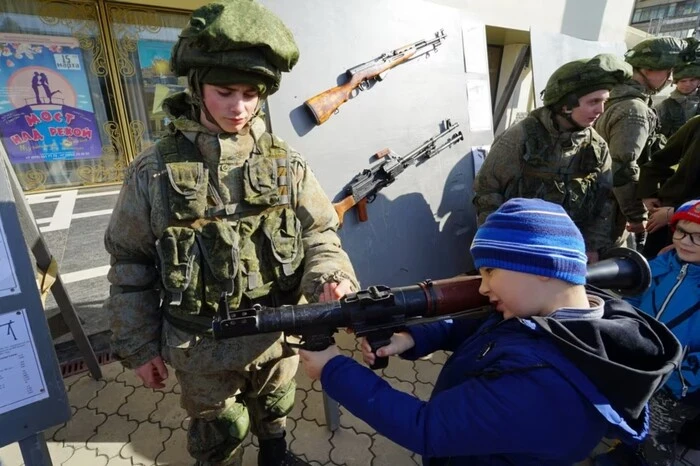 ISW: Кремль взявся виховувати покоління війни через патріотичні програми
