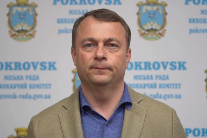 Mer Pokrowska teraz dorabia jako mechanik w Madrycie