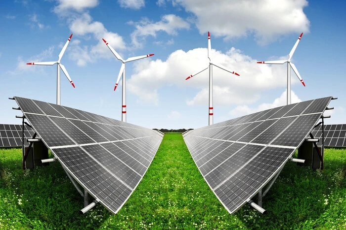 Udoskonalenie zielonych aukcji pomoże przyciągnąć więcej inwestorów do zielonej energii – eksperci