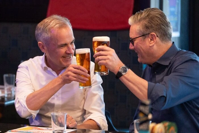 Ohne Krawatten und mit Bier: Der kanadische Premierminister zeigt, wie er Starmer empfangen hat (Foto)
