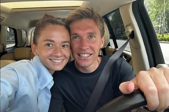 Journalist criticized Sidorchuk's wife, who wrote that 'Ukrainians are brought home by dentists'