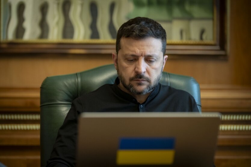 Знущання з усього світу: Зеленский раск批ковал затягивание российского меморандума
