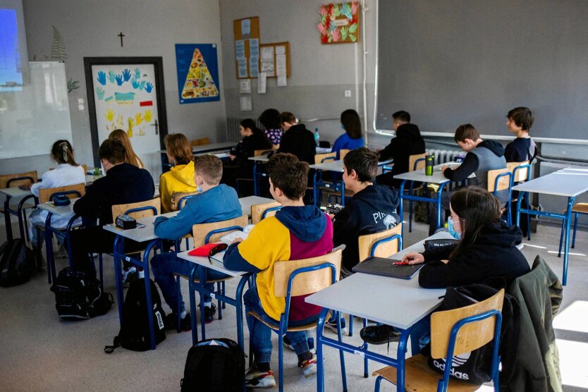 Polen verlangt nach einer Begrenzung der Aufnahme ukrainischer Schüler: worum geht es?