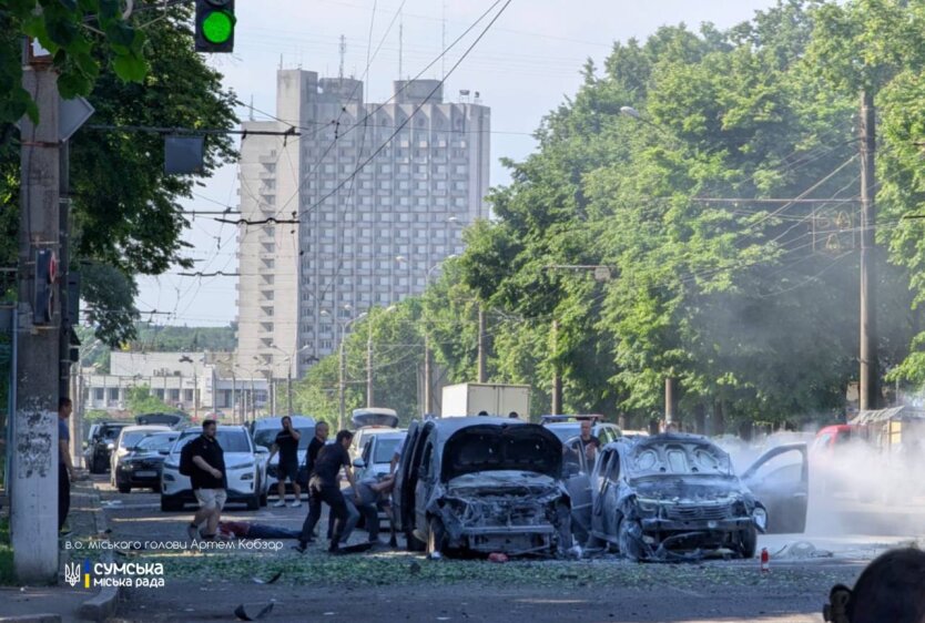 Russland hat das Zentrum von Sumy mit MLRS beschossen: Es gibt Tote und Dutzende Verletzte