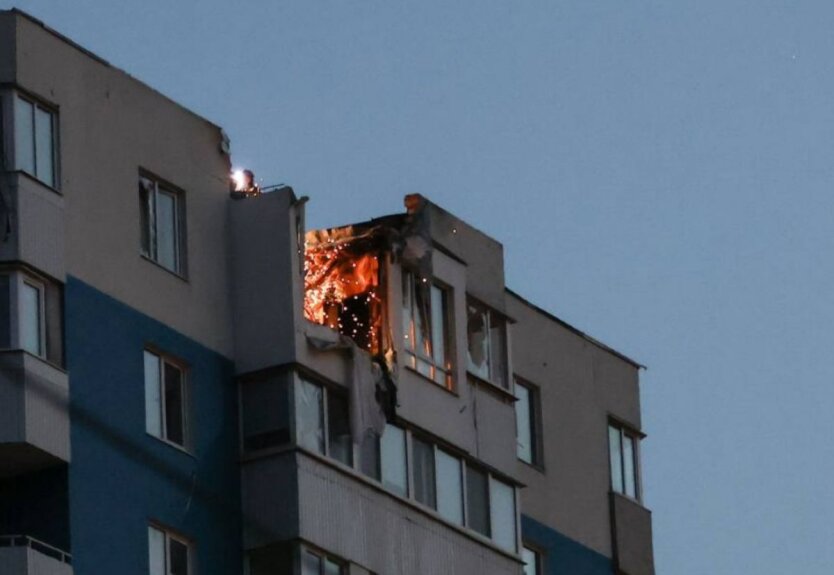Враг атаковал Харьков ночью: есть попадания в жилые дома