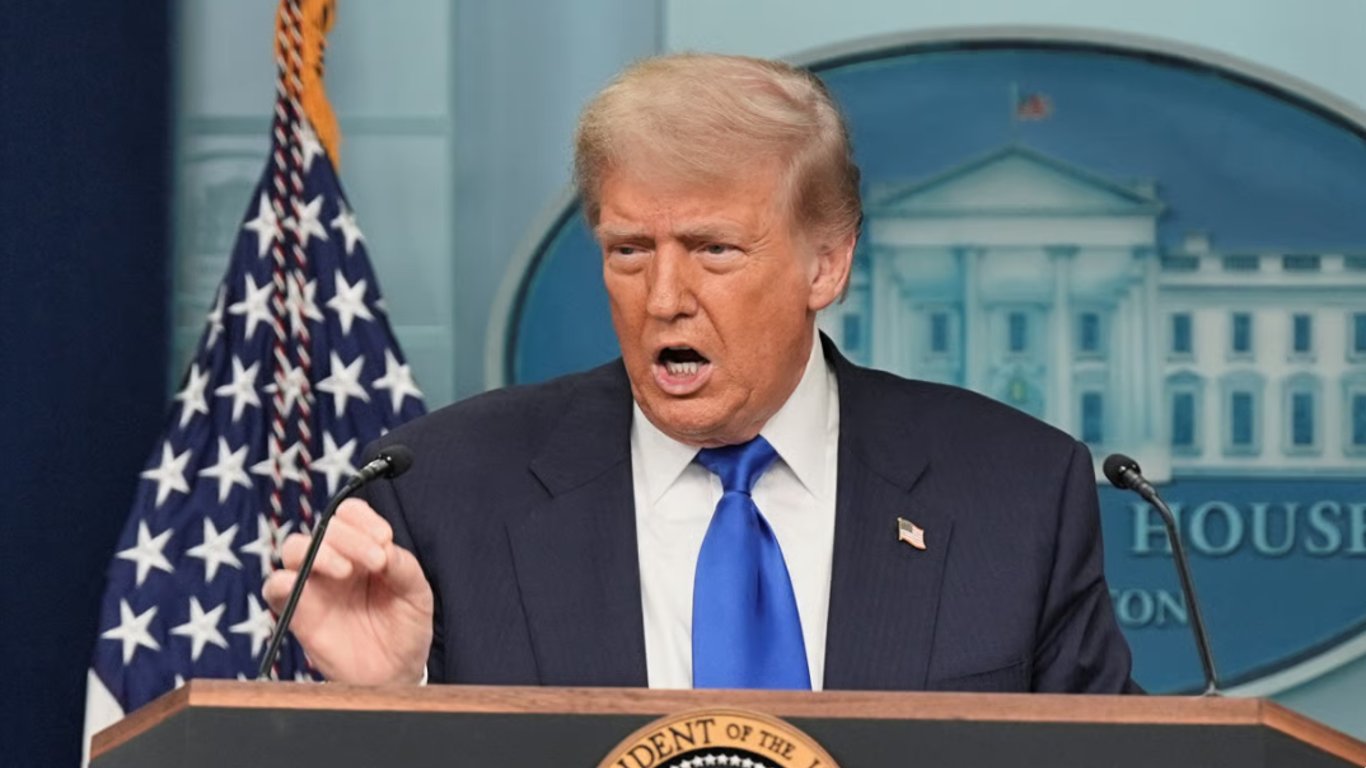 Trump announced that he will make an important statement regarding Russia