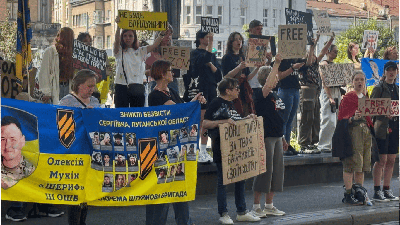 У Львові відбулася акція підтримки військовополонених — фото