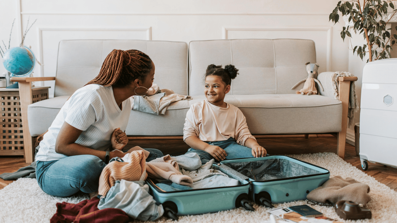 Method 5 to 1 — How to Pack Your Suitcase Compactly for Vacation
