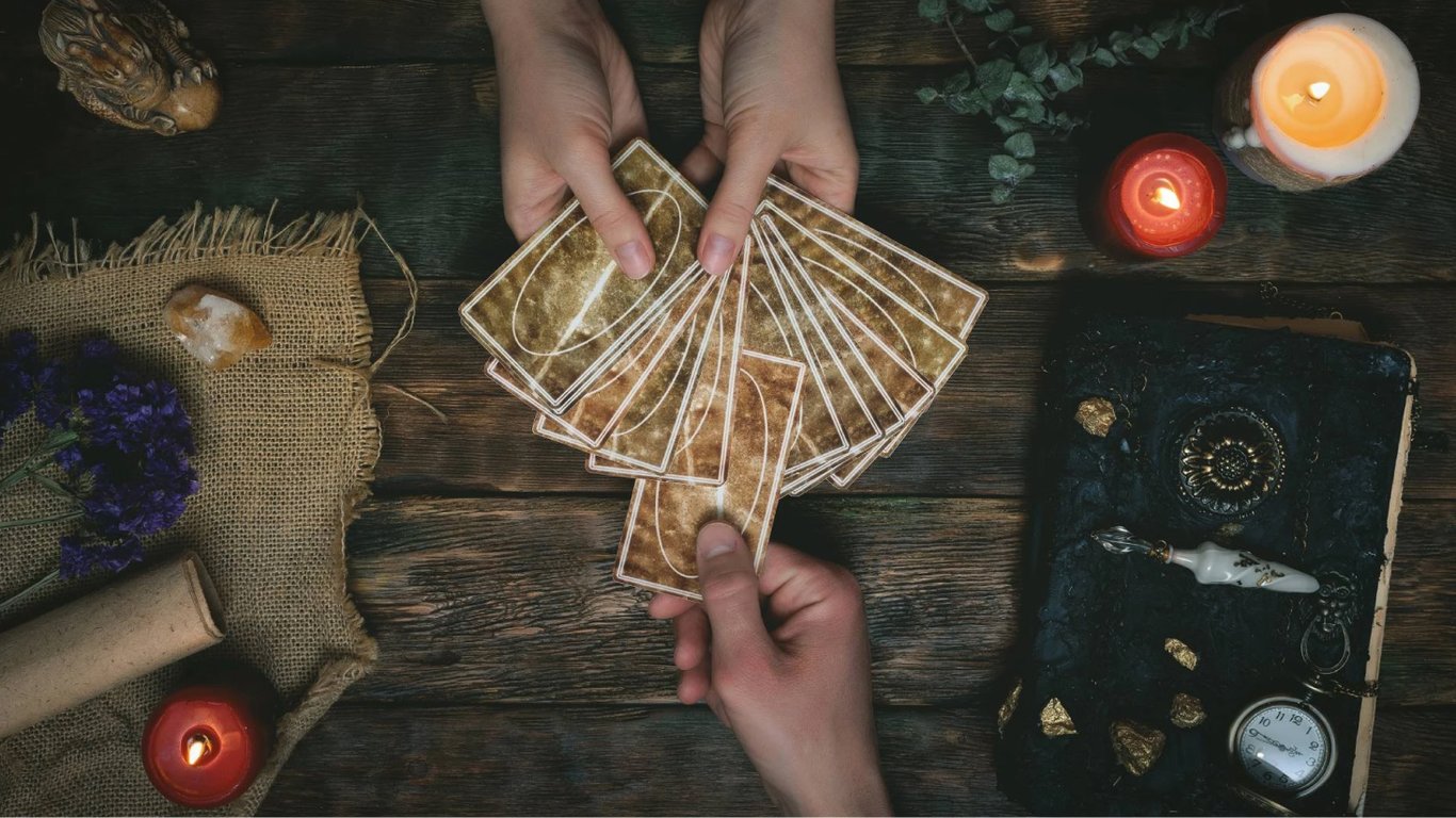 Horoscope for all Zodiac signs on July 16, 2025 according to Tarot