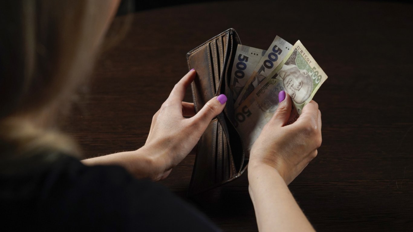 UNHCR Ukraine Financial Assistance - how to receive UAH 10,800