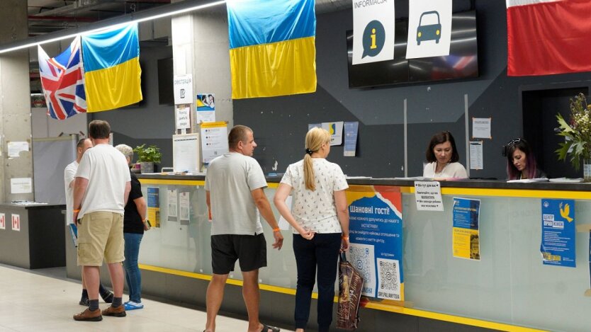 Ukrainer haben Polen überrascht: Wie Flüchtlinge die Wirtschaft beeinflusst haben