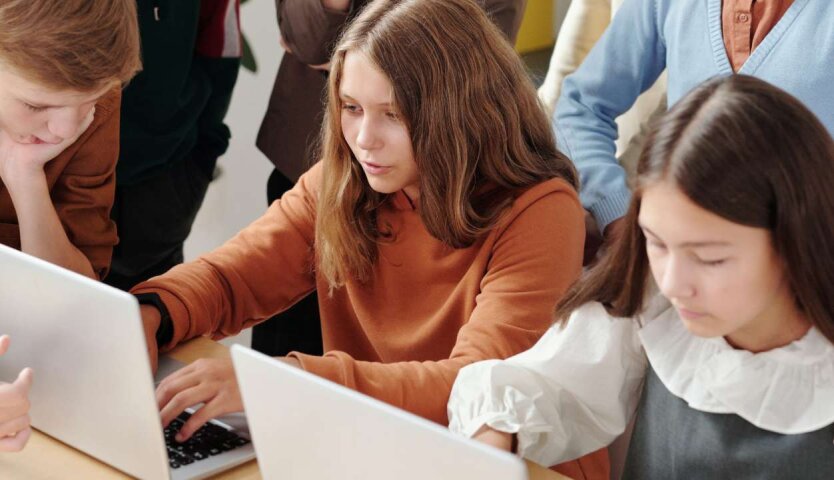 В Україні стартує нова система профільної освіти: чого чекати учням