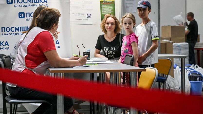 Wypłaty dla osób wewnętrznie przesiedlonych: komu ZUS przedłuży pomoc automatycznie